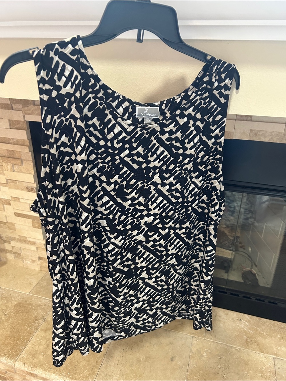 JM Collection Black, Tan and White Abstract Print Sleeveless Tank Top